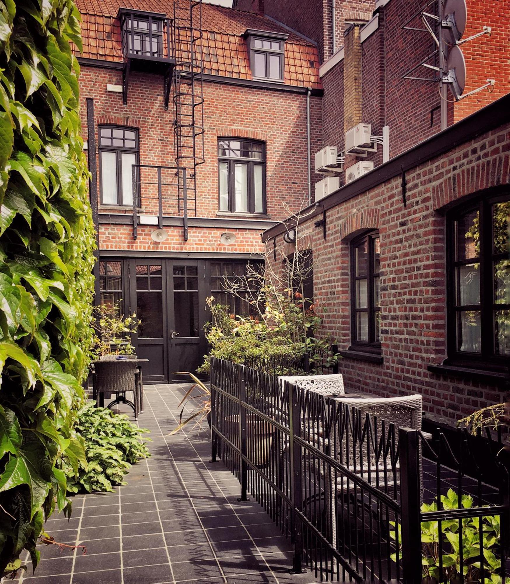 Main Street Hotel Ypres Exterior photo